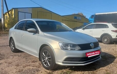 Volkswagen Jetta VI, 2015 год, 950 000 рублей, 2 фотография