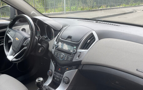 Chevrolet Cruze II, 2013 год, 740 000 рублей, 9 фотография