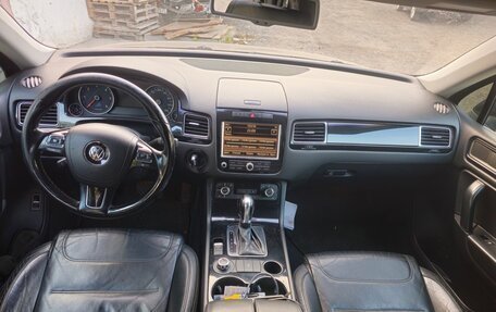 Volkswagen Touareg III, 2010 год, 1 460 000 рублей, 8 фотография