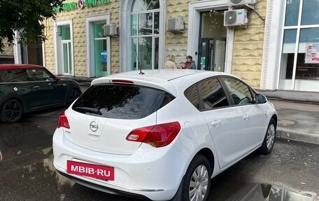 Opel Astra J, 2013 год, 880 000 рублей, 7 фотография