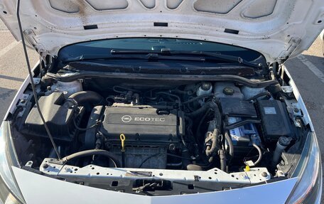 Opel Astra J, 2013 год, 880 000 рублей, 16 фотография