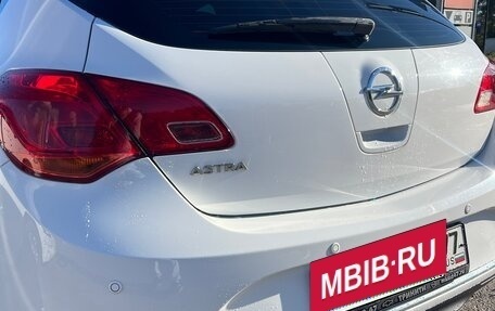 Opel Astra J, 2013 год, 880 000 рублей, 17 фотография
