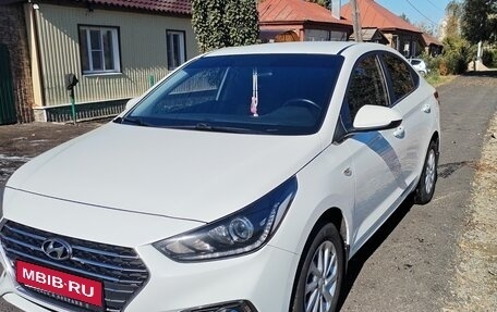 Hyundai Solaris II рестайлинг, 2018 год, 1 150 000 рублей, 1 фотография