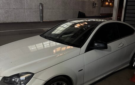 Mercedes-Benz C-Класс, 2012 год, 1 500 000 рублей, 4 фотография