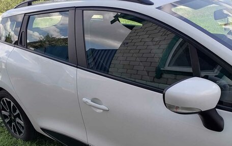 Renault Clio IV рестайлинг, 2019 год, 9 000 рублей, 9 фотография