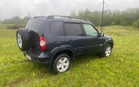 Chevrolet Niva I рестайлинг, 2012 год, 555 000 рублей, 3 фотография