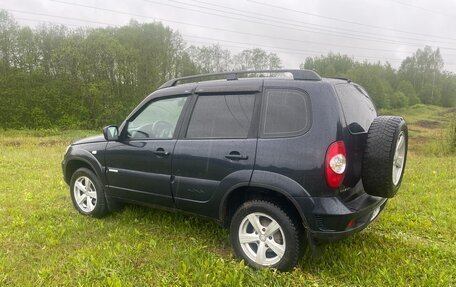 Chevrolet Niva I рестайлинг, 2012 год, 555 000 рублей, 4 фотография