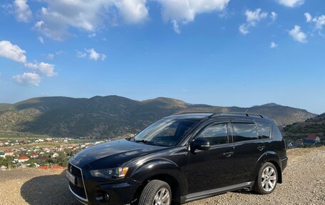 Mitsubishi Outlander III рестайлинг 3, 2011 год, 1 600 000 рублей, 7 фотография