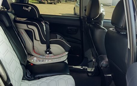 Mitsubishi Outlander III рестайлинг 3, 2011 год, 1 600 000 рублей, 12 фотография