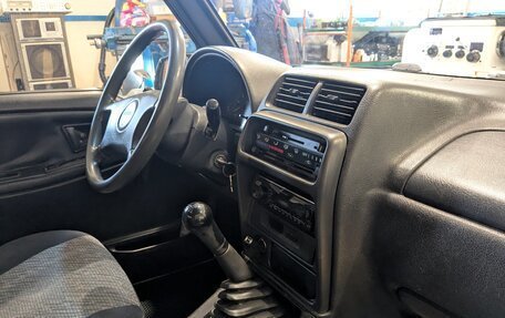 Suzuki Vitara II рестайлинг, 1996 год, 465 000 рублей, 16 фотография