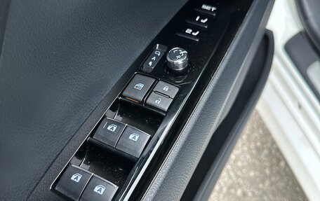 Toyota Camry, 2021 год, 2 500 000 рублей, 14 фотография