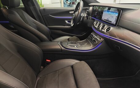 Mercedes-Benz E-Класс, 2021 год, 4 490 000 рублей, 16 фотография