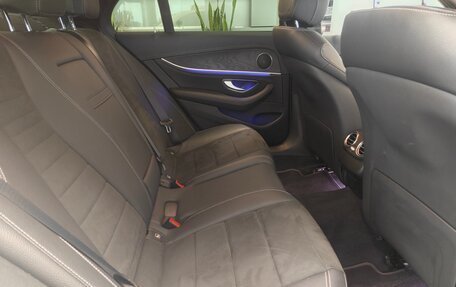 Mercedes-Benz E-Класс, 2021 год, 4 490 000 рублей, 17 фотография