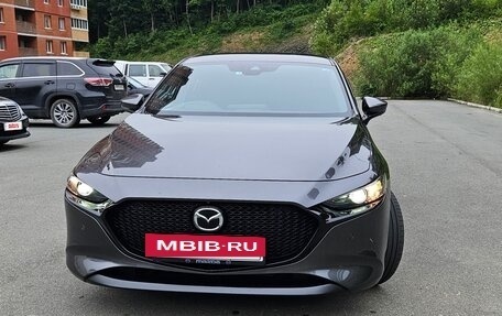 Mazda 3, 2019 год, 1 550 000 рублей, 2 фотография