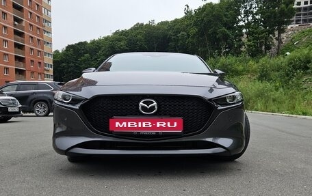 Mazda 3, 2019 год, 1 550 000 рублей, 3 фотография