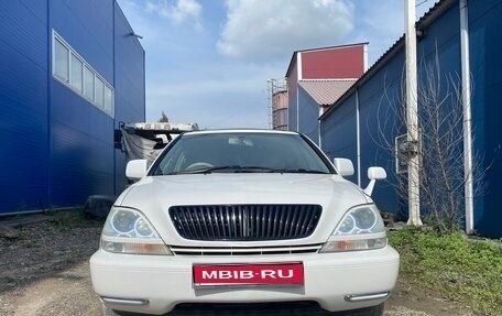 Toyota Harrier, 2002 год, 1 030 000 рублей, 1 фотография