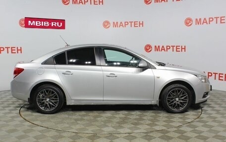 Chevrolet Cruze II, 2010 год, 723 000 рублей, 4 фотография