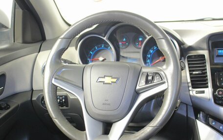 Chevrolet Cruze II, 2010 год, 723 000 рублей, 17 фотография