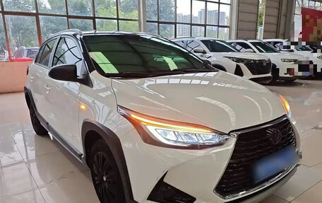 Toyota Yaris XP150 рестайлинг, 2022 год, 1 320 000 рублей, 3 фотография