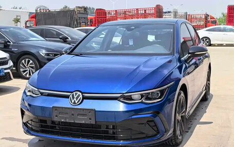 Volkswagen Golf VIII, 2021 год, 1 450 998 рублей, 2 фотография
