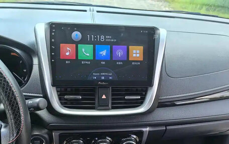 Toyota Yaris XP150 рестайлинг, 2022 год, 1 300 000 рублей, 12 фотография