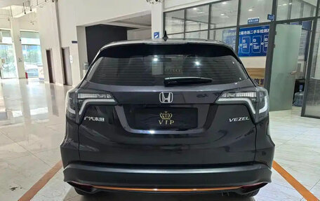 Honda Vezel, 2022 год, 1 812 000 рублей, 5 фотография