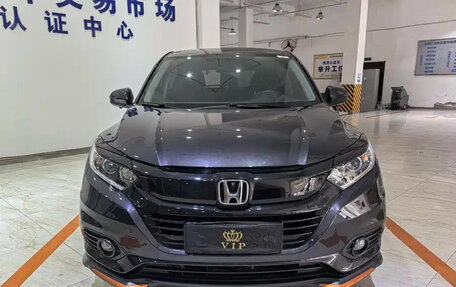 Honda Vezel, 2022 год, 1 812 000 рублей, 2 фотография