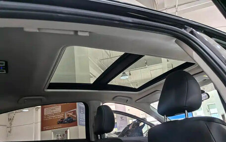 Honda Vezel, 2022 год, 1 812 000 рублей, 16 фотография