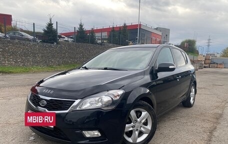 KIA cee'd I рестайлинг, 2010 год, 915 000 рублей, 2 фотография