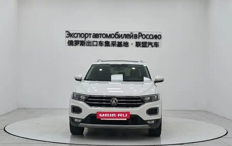 Volkswagen T-Roc I, 2022 год, 2 010 000 рублей, 2 фотография