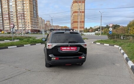 Mitsubishi Outlander III рестайлинг 3, 2013 год, 1 425 000 рублей, 3 фотография