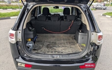 Mitsubishi Outlander III рестайлинг 3, 2013 год, 1 425 000 рублей, 9 фотография