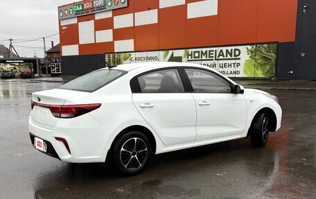 KIA Rio IV, 2018 год, 1 250 000 рублей, 3 фотография