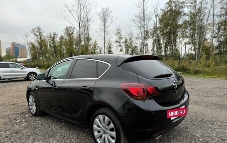 Opel Astra J, 2012 год, 730 000 рублей, 2 фотография