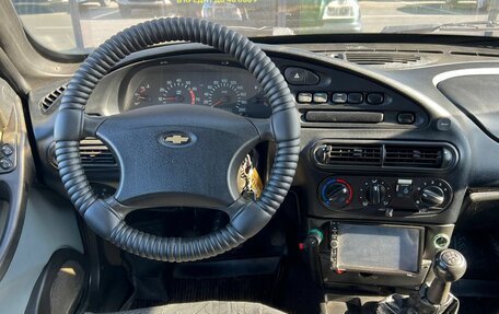 Chevrolet Niva I рестайлинг, 2003 год, 410 000 рублей, 15 фотография