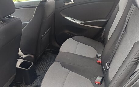 Hyundai Solaris II рестайлинг, 2013 год, 650 000 рублей, 11 фотография