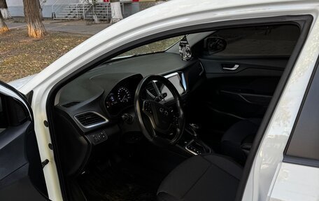 Hyundai Solaris II рестайлинг, 2018 год, 1 390 000 рублей, 16 фотография