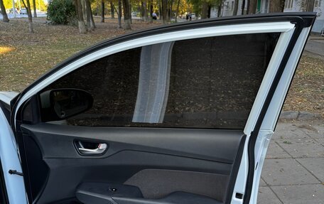 Hyundai Solaris II рестайлинг, 2018 год, 1 390 000 рублей, 13 фотография