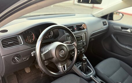 Volkswagen Jetta VI, 2014 год, 950 000 рублей, 21 фотография