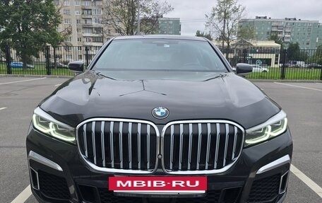 BMW 7 серия, 2019 год, 5 990 000 рублей, 2 фотография
