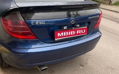 Mercedes-Benz C-Класс, 2003 год, 400 000 рублей, 1 фотография