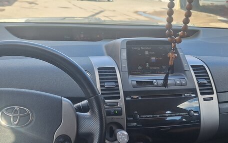 Toyota Prius, 2006 год, 499 000 рублей, 8 фотография