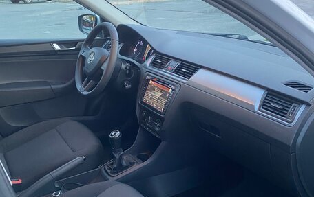 Skoda Rapid I, 2018 год, 1 100 000 рублей, 8 фотография