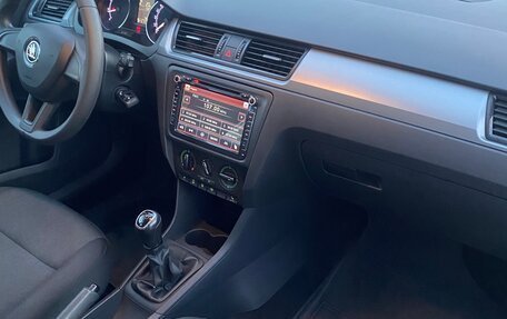 Skoda Rapid I, 2018 год, 1 100 000 рублей, 10 фотография