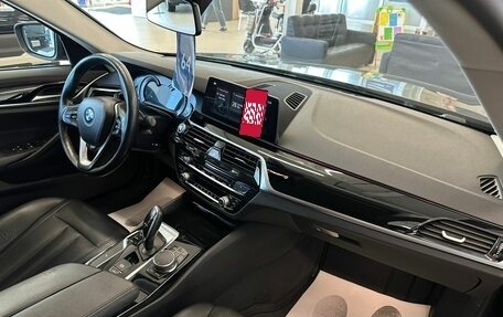BMW 5 серия, 2017 год, 3 399 900 рублей, 13 фотография