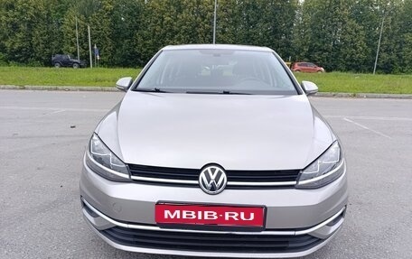 Volkswagen Golf VII, 2019 год, 1 500 000 рублей, 2 фотография