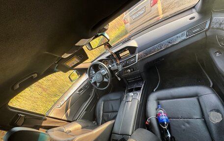 Mercedes-Benz E-Класс, 2012 год, 1 000 000 рублей, 6 фотография