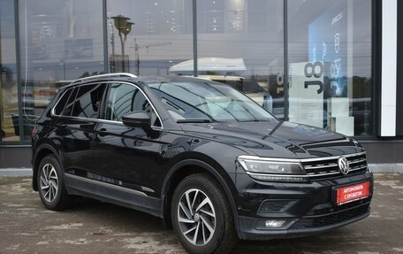 Volkswagen Tiguan II, 2018 год, 2 705 000 рублей, 3 фотография