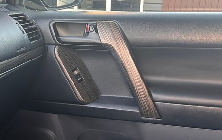 Toyota Land Cruiser Prado 150 рестайлинг 2, 2011 год, 2 950 000 рублей, 12 фотография