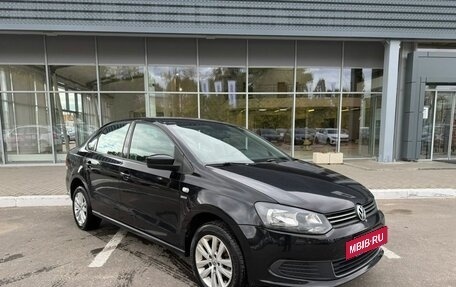 Volkswagen Polo VI (EU Market), 2013 год, 715 000 рублей, 3 фотография